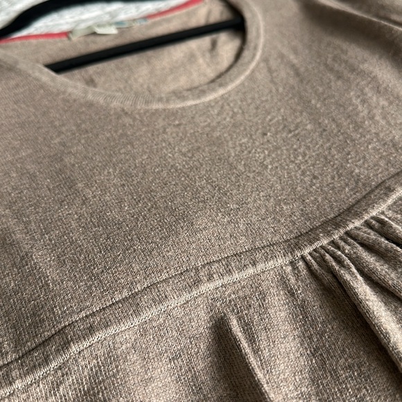 Boden Scoop Neck Gray/Tan Empire Waist Cotton Blend Top Size 8 - Picture 5 of 5